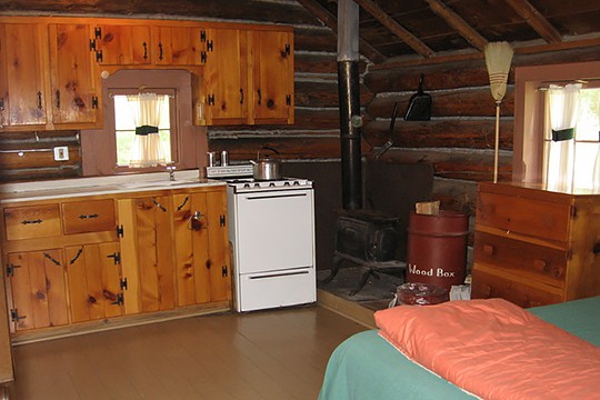 Bob-O-Link cabin interior